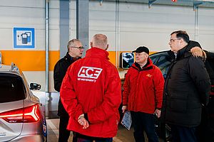 Besprechung der örtlichen Ladeinfrastruktur Besprechung der örtlichen Ladeinfrastruktur